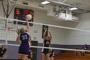 NCMS Volleyball Takes on Royal Valley